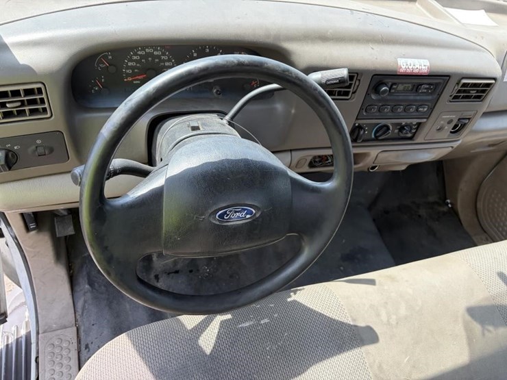 2004-ford-f250-image-11