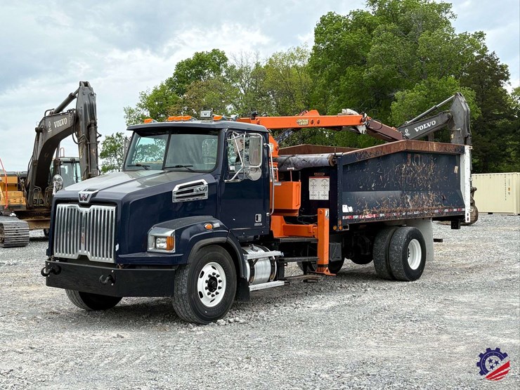 2019-western-star-4700-image-12