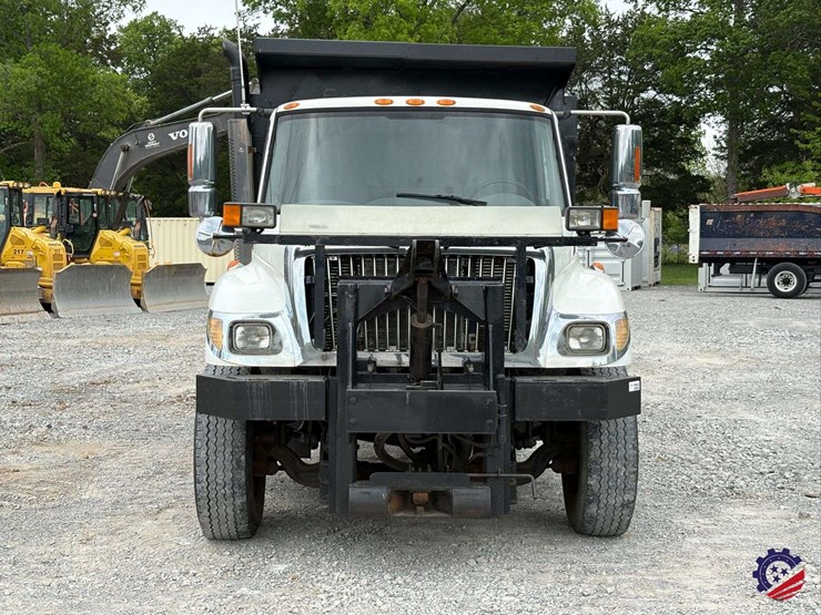 2007-international-sf525-t/a-dump-truck-image-15