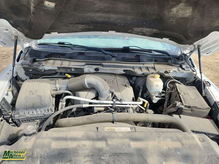 2013-dodge-2500-image-24