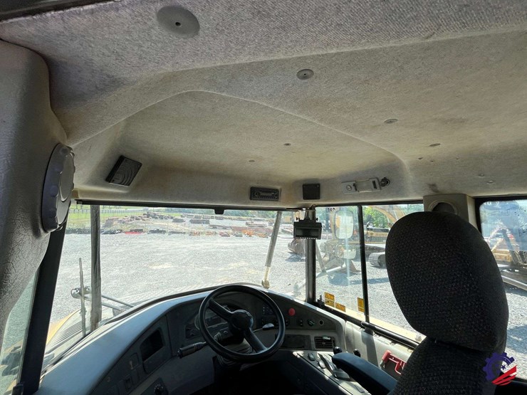 2012-volvo-a40f-image-84