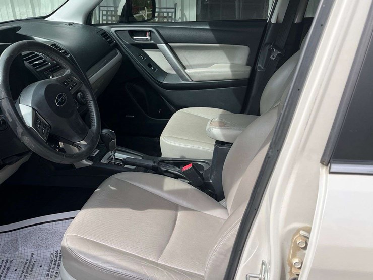 2015-subaru-forester-image-12