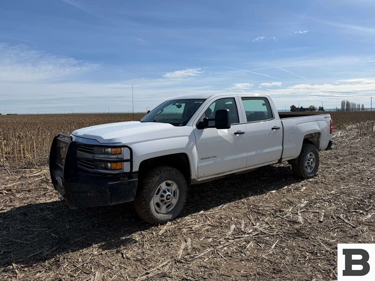 2017-chevrolet-silverado-2500-image-1