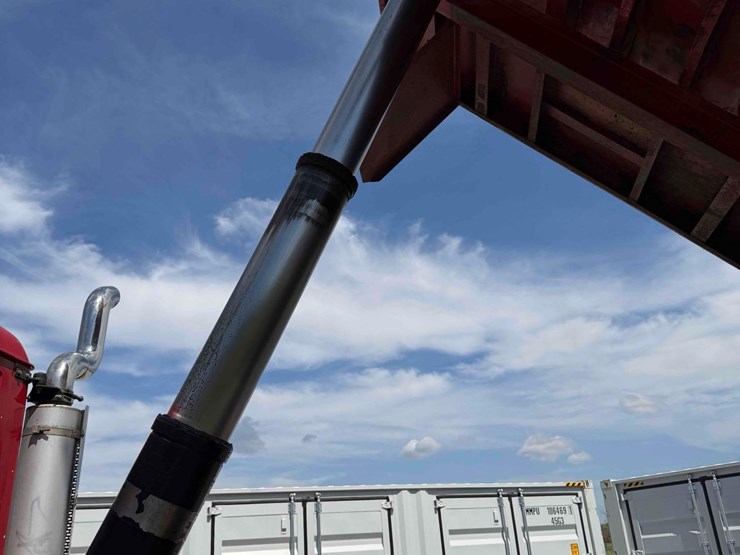 2007-mack-granite-gu713-image-26