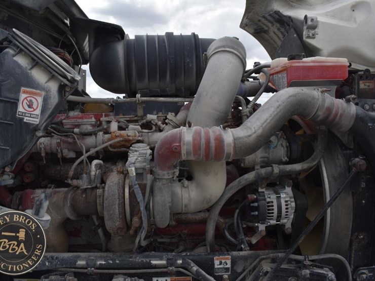 2014-kenworth-t660-image-21
