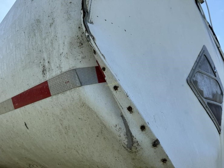 1974-heil-40'-semi-tanker-trailer-image-25