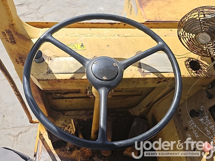 caterpillar-613c-image-24