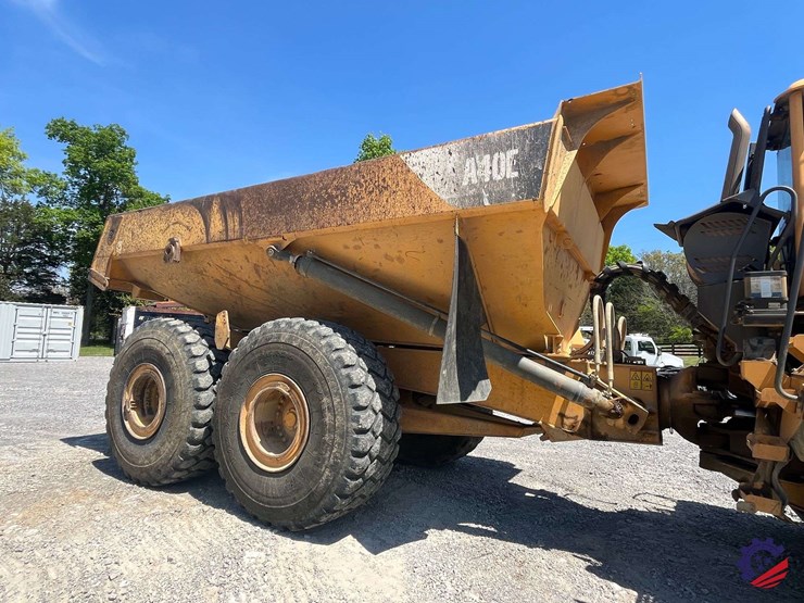 2010-volvo-a40e-image-40