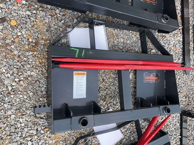 land-honor-skid-steer-bale-spear-image-2