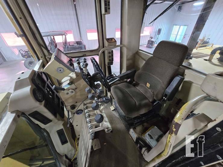 1997-caterpillar-143h-image-13