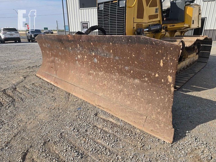 2016-deere-700k-lgp-image-9