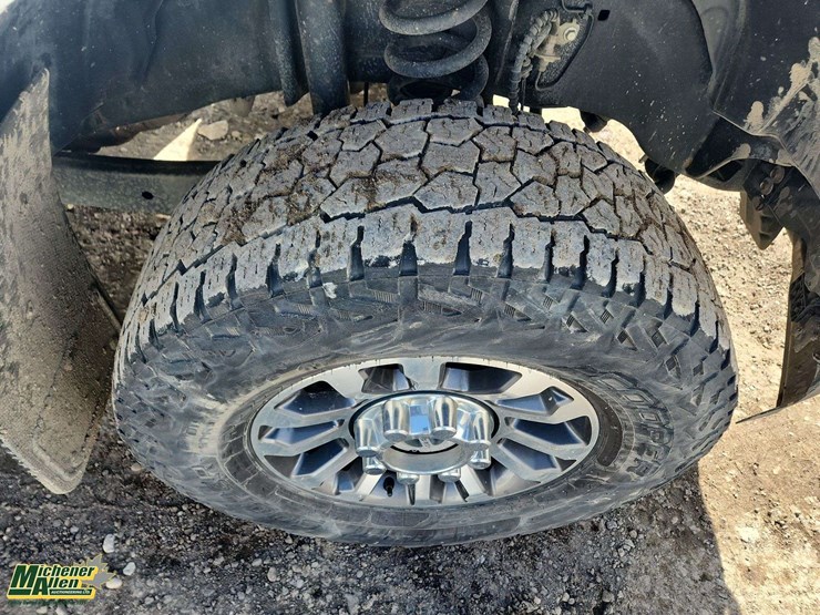 2020-ford-f350-image-12