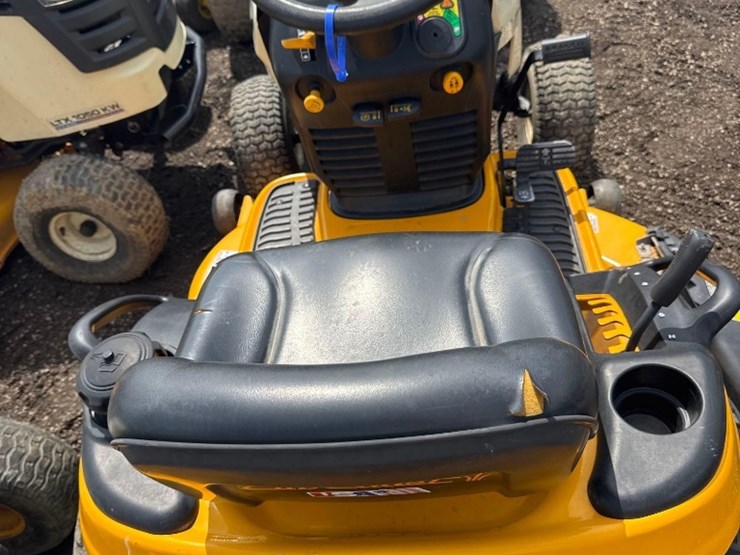 cub-cadet-lt1045-image-5