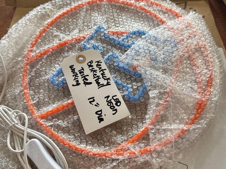 new-u-of-kentucky-12in-dia-led-light-works-image-2