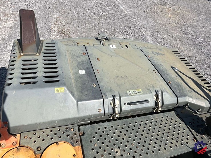 2017-volvo-ec300el-image-65