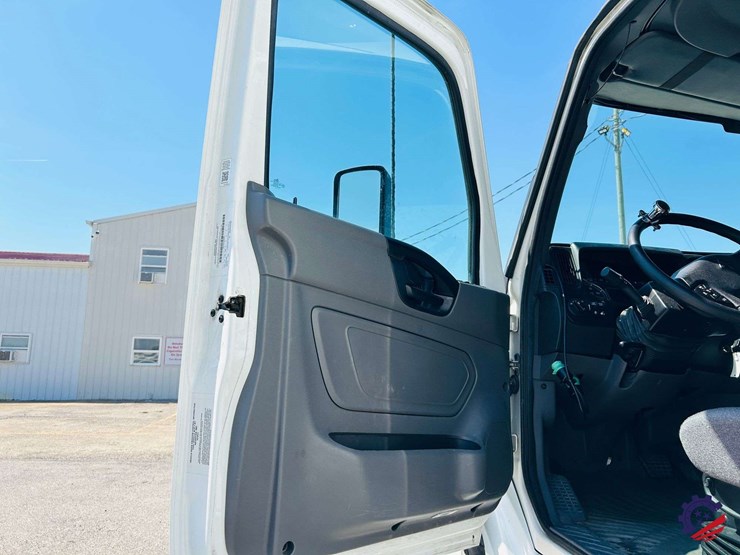 2024-international-lt62f-t/a-truck-tractor-image-87