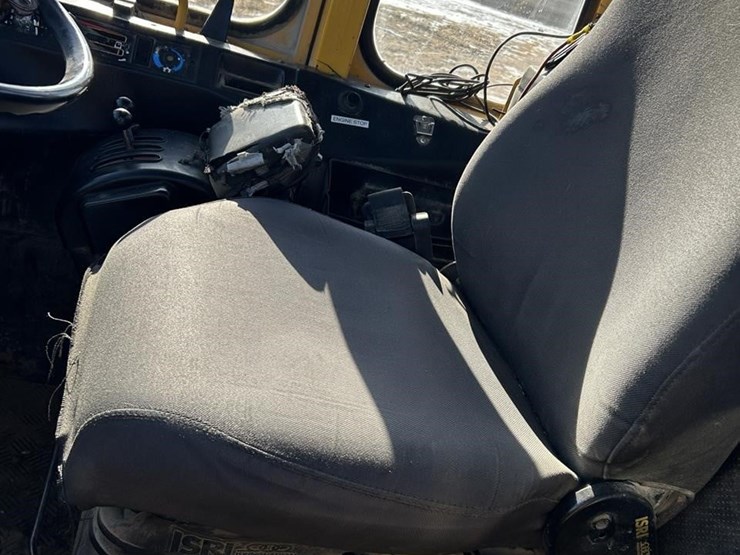 1992-michigan-l70-image-46