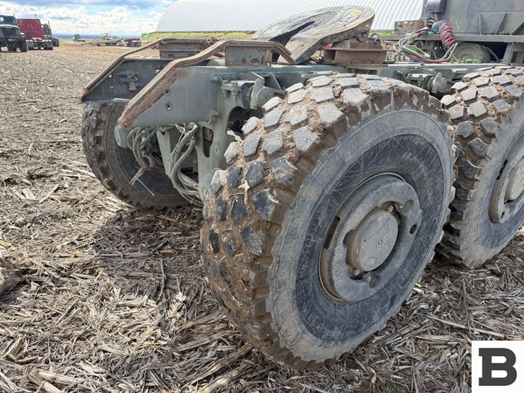 2002-oshkosh-mk23-image-32
