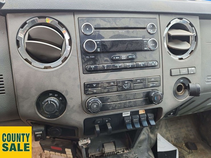 2012-ford-f550-image-16