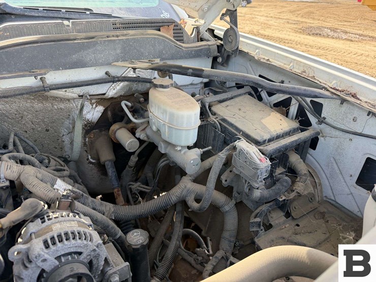 2017-chevrolet-silverado-2500-image-28