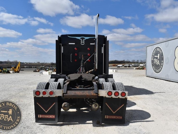 2013-kenworth-t660-image-7