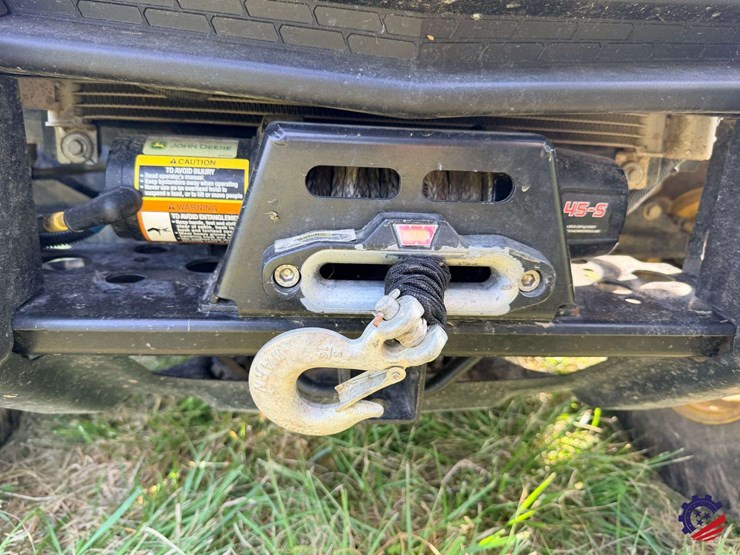 2024-john-deere-gator-xuv-835r-image-56