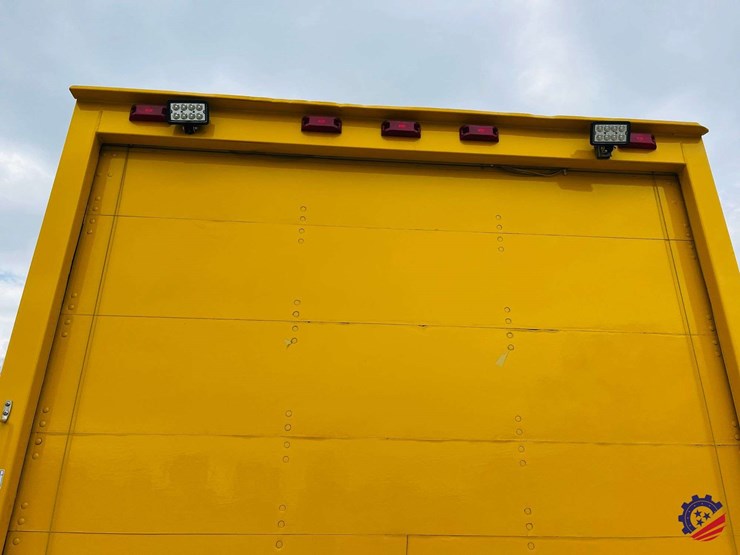 2009-gmc-savana-s/a-enclosed-roadside-service-truck-image-22