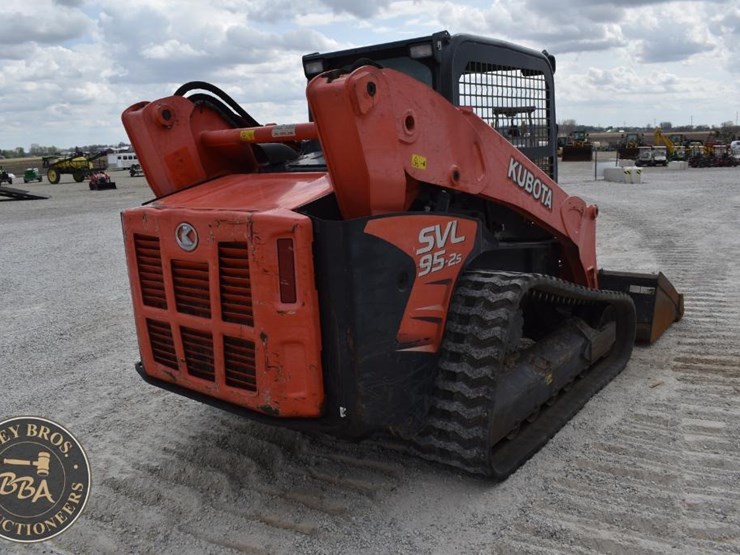 2019-kubota-svl95-2s-image-8