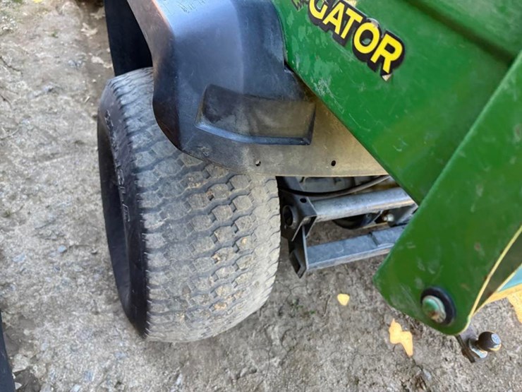 john-deere-gator-image-8