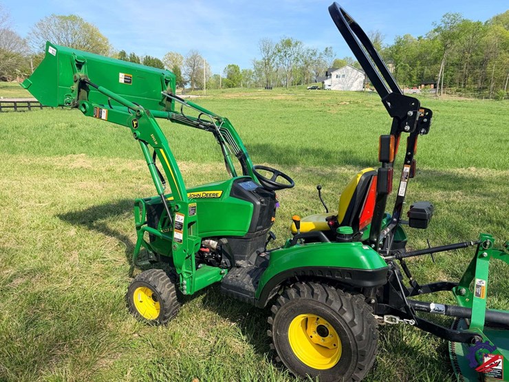 2025-john-deere-1023e-image-71