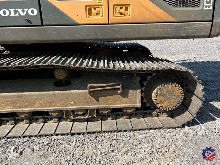 2017-volvo-ec300el-image-10