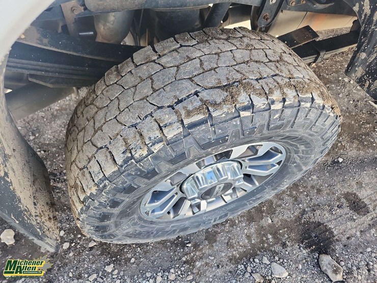 2020-ford-f350-image-11