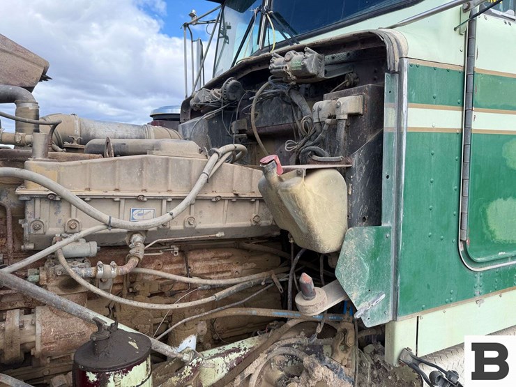 1984-kenworth-w900-image-30