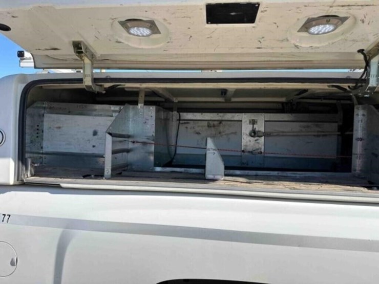 2011-chevrolet-2500-image-22