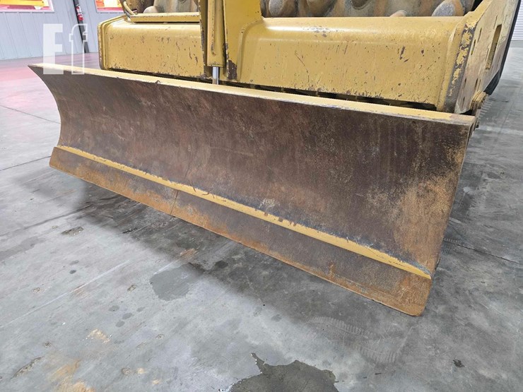 2012-caterpillar-cp56-image-9