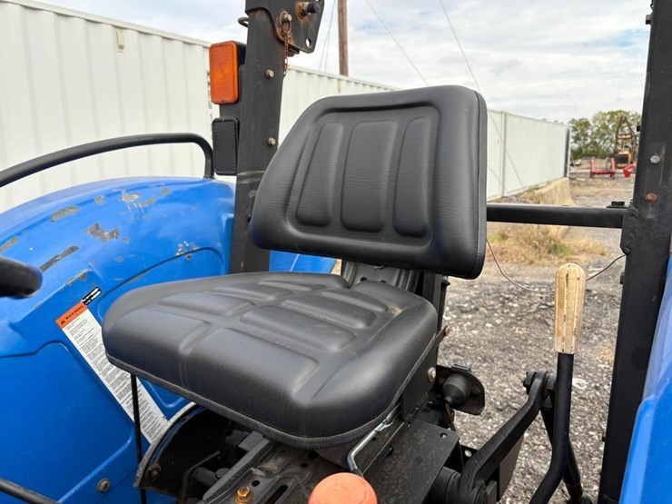 new-holland-45-image-31