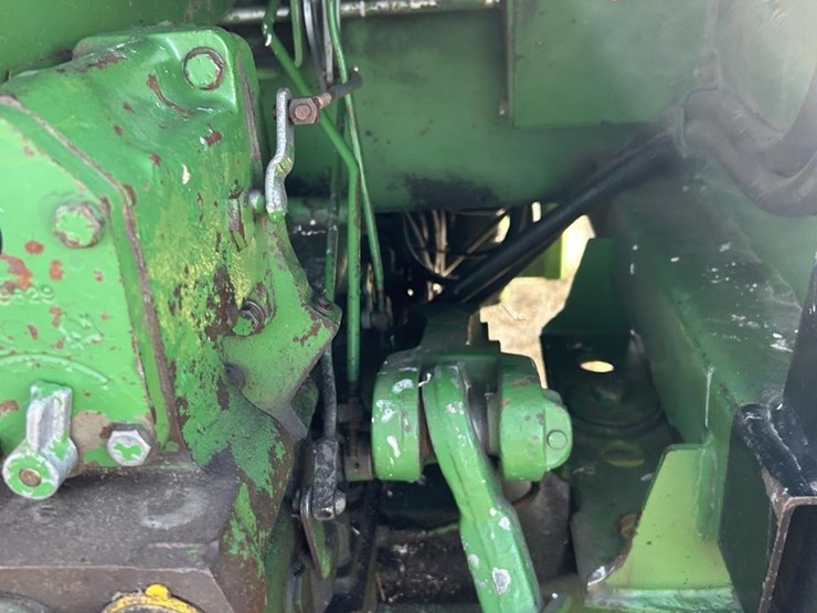 john-deere-4440-image-39