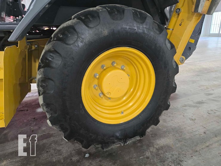 2023-deere-310-g-tier-image-32