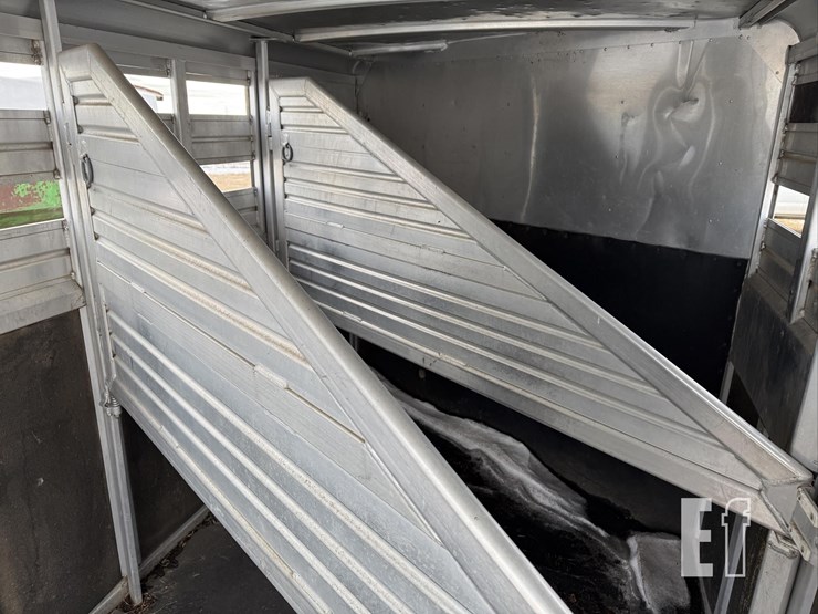 2001-featherlite-16-ft-image-30