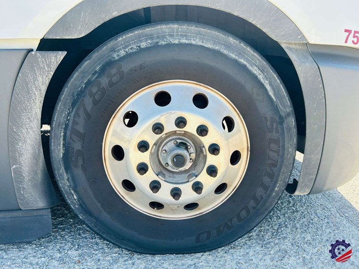 2024-international-lt62f-t/a-truck-tractor-image-19