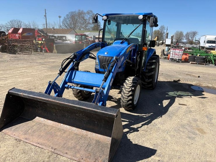 new-holland-t2320-image-3