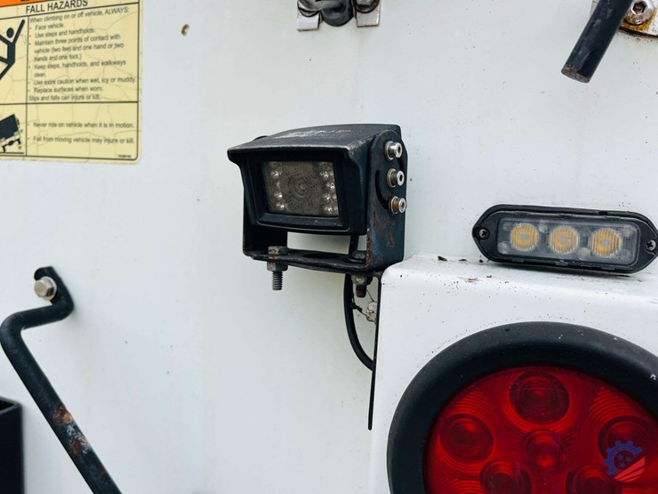 2015-international-durastar-4300-image-80