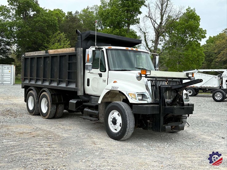 2007-international-sf525-t/a-dump-truck-image-13