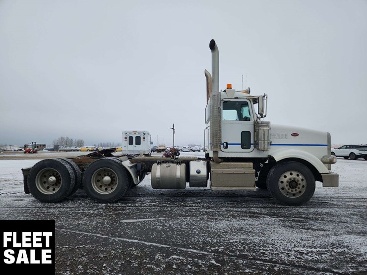 2015-peterbilt-367-image-6