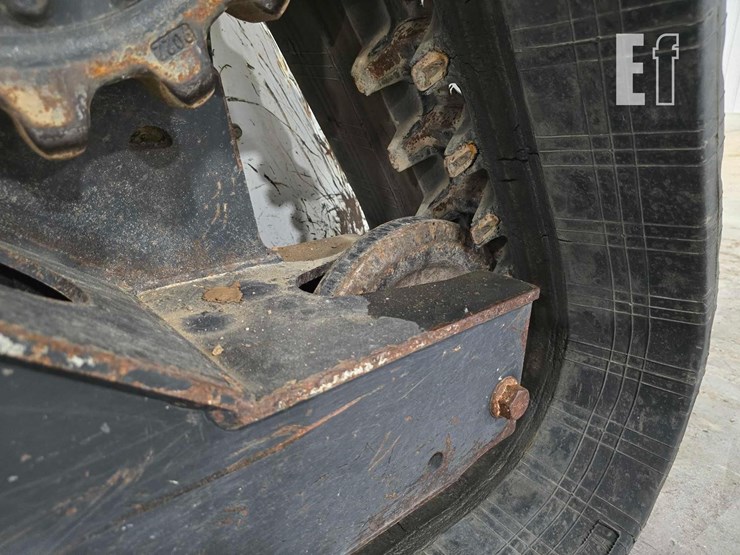 2020-bobcat-t76-image-25