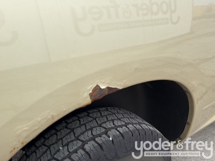 2011-dodge-ram-1500-image-22