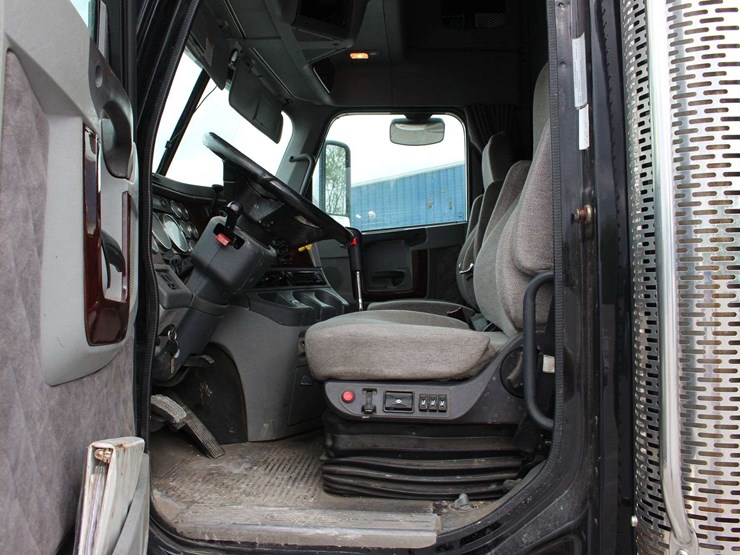 2018-freightliner-glider-3alxfbcg6jdju6496-mileage:-841274-image-27