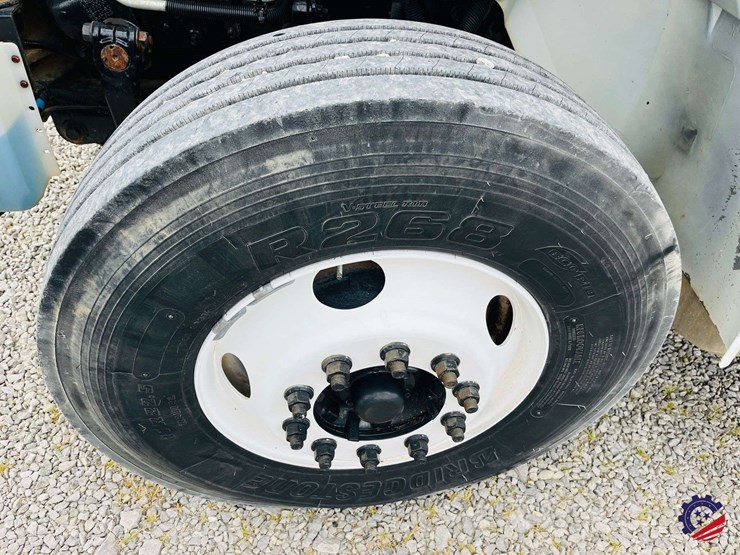 2015-international-durastar-4300-image-74