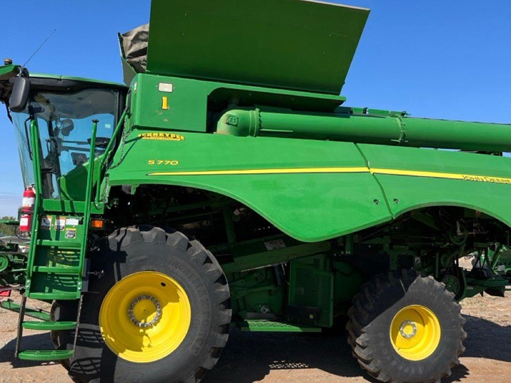 2019-john-deere-s770-image-8