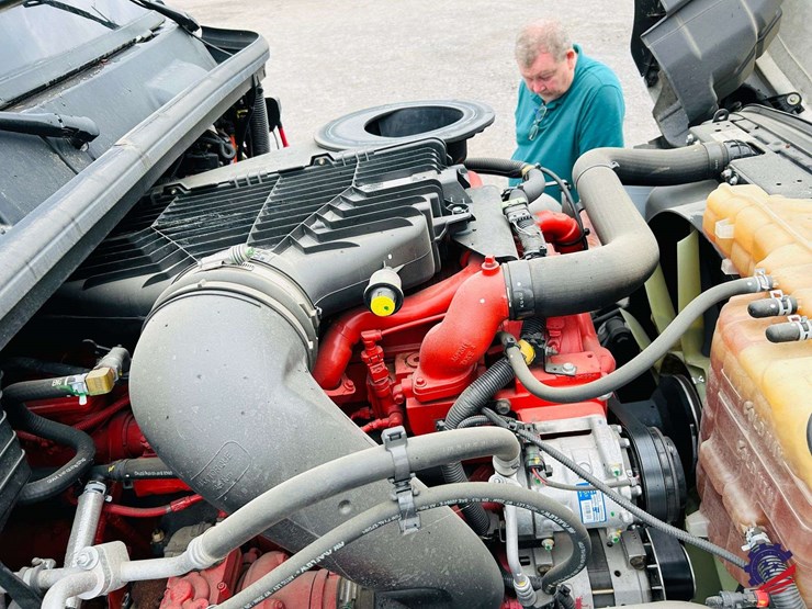 2024-international-lt62f-t/a-truck-tractor-image-115